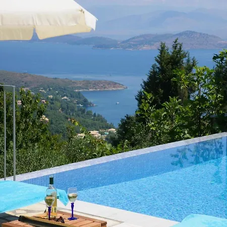 Sarakinatika Sleeps 4 Pool Air Con Wifi Вилла