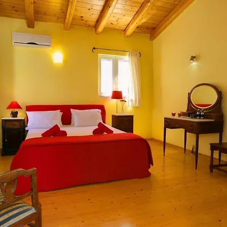 Villa Sarakinatika Sleeps 4 Pool Air Con Wifi Viggla